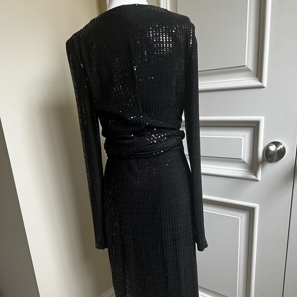 Black sequin wrap dress never worn - Picture 3 of 9